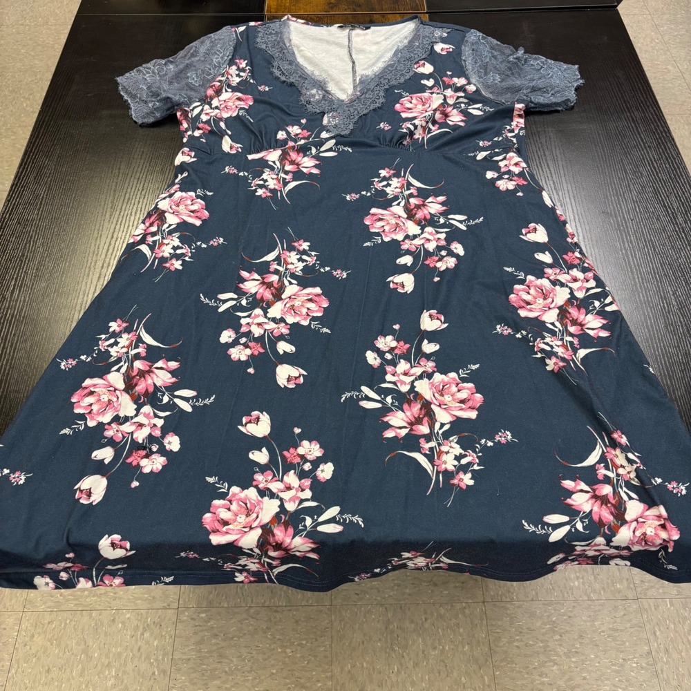 Bloomchic Navy Floral Lace Trim V-Neck Short Sleeve Empire Waist Dress 18-20